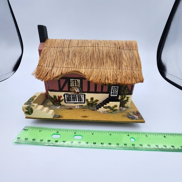 Vintage Pauline Ralph Reuge Music Box Olde English Cottage Hand-Made in England - Picture 11 of 11